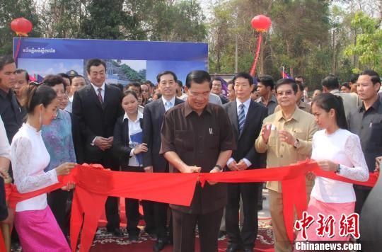 中國(guó)援建柬埔寨水電項(xiàng)目投產(chǎn)促進(jìn)雙邊能源領(lǐng)域合作